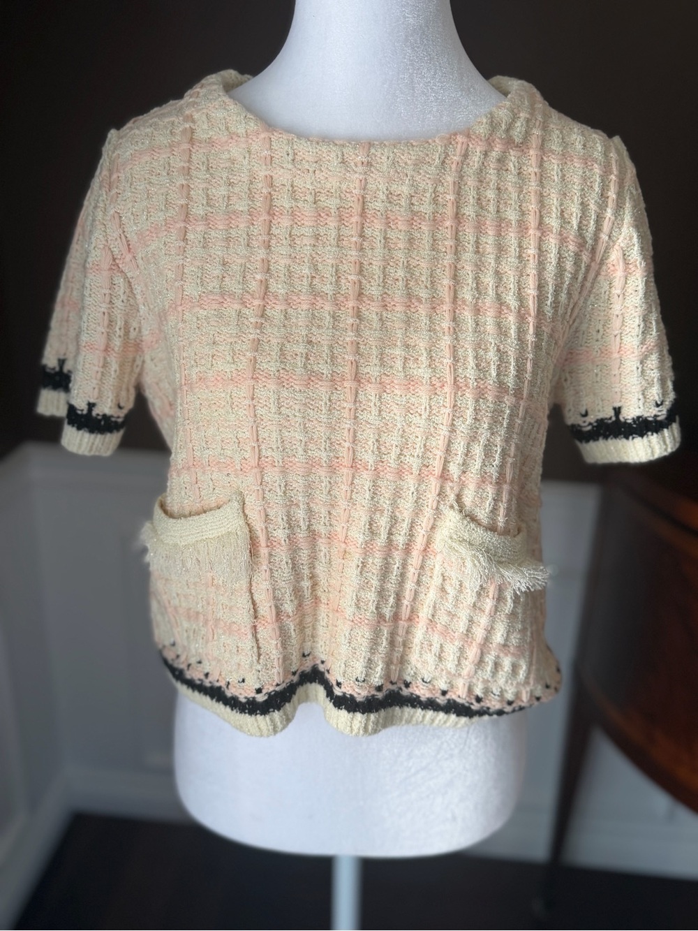 Anthropologie Tweed Cropped Short Sleeve  Sweater Cream Pink Black Size Small